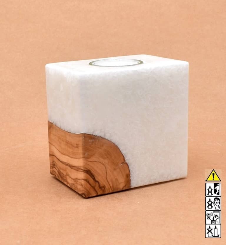 Kerze mit Holzeinsatz mit einem Teelicht, Quader 70x100x100mm jede Kerze ein unikat