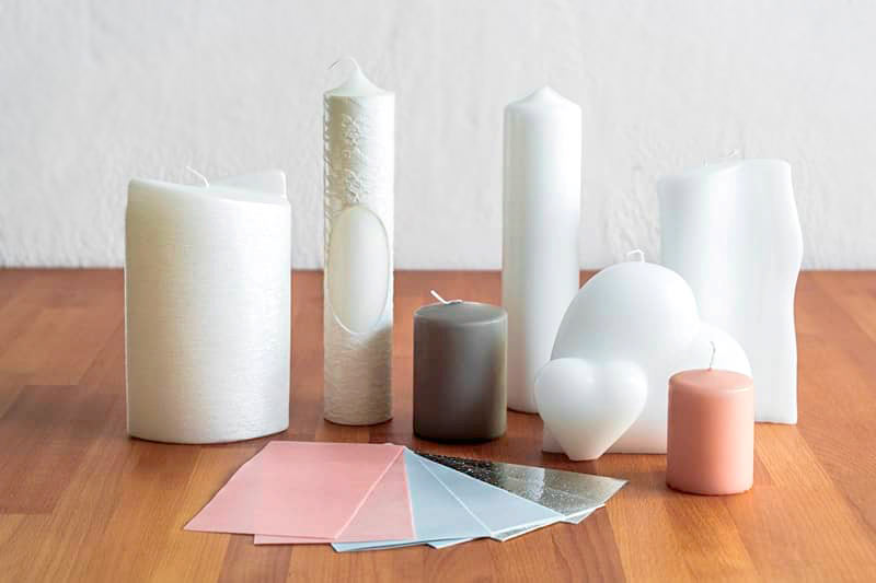 Kleine und große, ovale und runde Kerzen zum selbstgestalten, Kerzenrohlinge, Stabkerzen, Kerzensand und Schimmkerzen in unserem Kerzen Onlineshop günstig bestellen und online kaufen. Kleine und große, ovale und runde Kerzen zum selbstgestalten, Kerzenrohlinge, Stabkerzen, Kerzensand und Schimmkerzen in unserem Kerzen Onlineshop günstig bestellen und online kaufen.