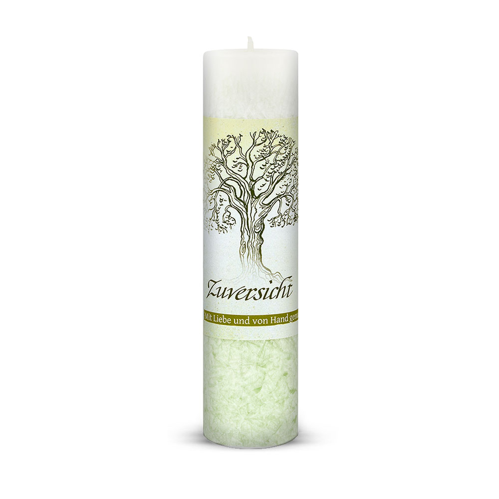 Allgäuer Heilkräuterkerze Geist der Bäume Zuversicht in der Farbe hellgrün-weiß. Als Geschenk für Sie oder Ihn. 100% Vegane Kerze. Hergestellt aus Olivenöl. Jetzt in unserem Kerzen Onlineshop kaufen.