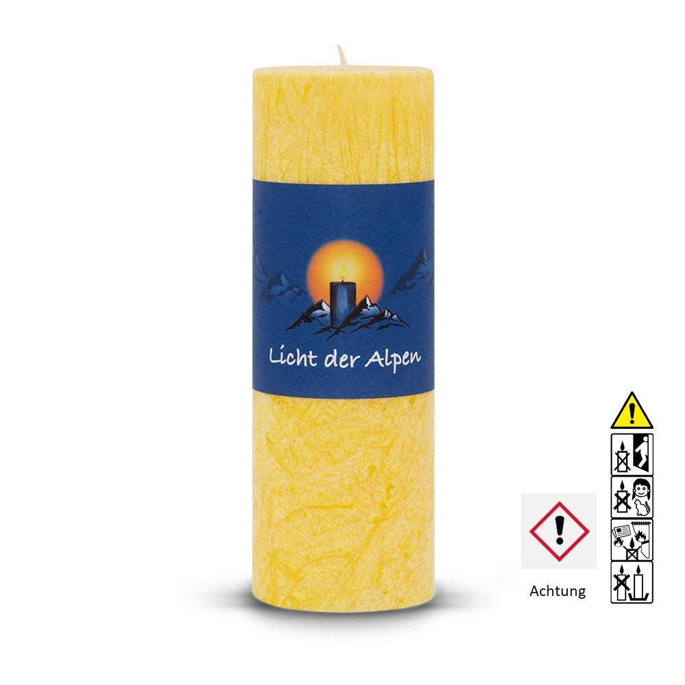 Allgäuer Heilkräuter Duftkerze. Licht der Alpen Die Sonnige in der Farbe gelb - jetzt in unserem Kerzen Onlineshop kaufen.