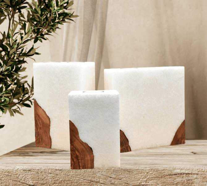 Kerze mit Holz, Unikat Holzkerze, Individuelle runde Hochzeitskerze mit Holz aus Stearin. Kerze mit Holzelement, Individuelle, persönliche Hochzeitskerze Holzkerze, Rund Stearinoptik, Hochzeitskerze mit Teelicht im Kerzen online Shop für Hochzeiten bestellen, günstig kaufen.