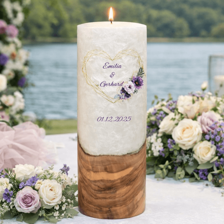 "Herz in Lila" Hochzeitskerze mit Holzelement 30 cm hoch