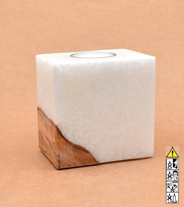 Kerze mit Holzeinsatz mit einem Teelicht, Quader 70x100x100mm jede Kerze ein unikat