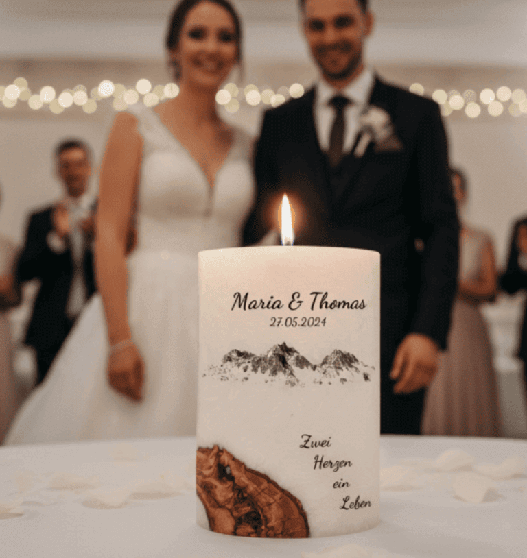 "Berge" Hochzeitskerze mit Holzelement 14 x 21 cm oval mit Teelicht oder Docht