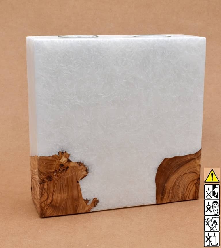 Kerze mit Holz Unikat Quader 70 x 200 x 200 mm 2 x Teelicht Nr.6. Jetzt in unserem Geschenke Onlineshop kaufen.