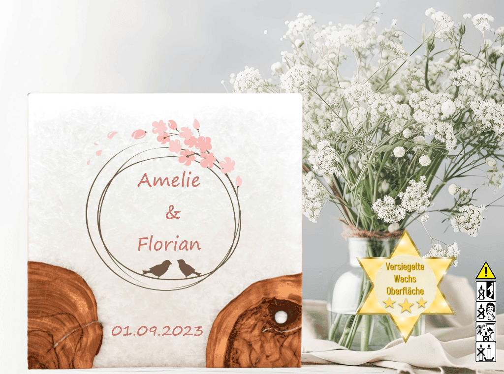 Hochzeitskerze mit Holzelement. Motiv: Vogelpaar Hochzeitskerze mit Holzelement. Motiv: Vogelpaar günstig in unserem Onlineshop kaufen. Personalisierte Hochzeitskerze online kaufen