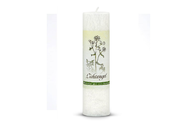 Allgäuer Heilkräuterkerze zum Thema Lichtengel in unserem Kerzen Online Shop kaufen. Als Geschenk für Sie oder Ihn. 100% Vegane Kerze. Hergestellt aus Olivenöl.