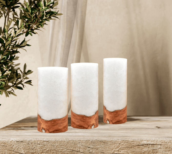 Kerze mit Holz, Unikat Holzkerze, Individuelle runde Hochzeitskerze mit Holz aus Stearin. Kerze mit Holzelement, Individuelle, persönliche Hochzeitskerze  Holzkerze, Rund Stearinoptik, Hochzeitskerze mit Teelicht im Kerzen online Shop für Hochzeiten bestellen, günstig kaufen.