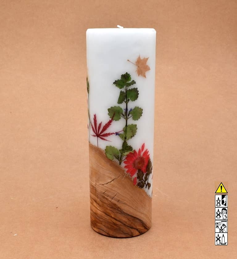 Blumendekor handgefertigt Stumpen Ø 80 x 250 mm mit Holz und Teelicht