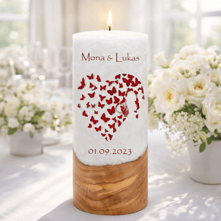 "Brautpaar im Herz" Hochzeitskerze mit Holzelement 30 cm hoch