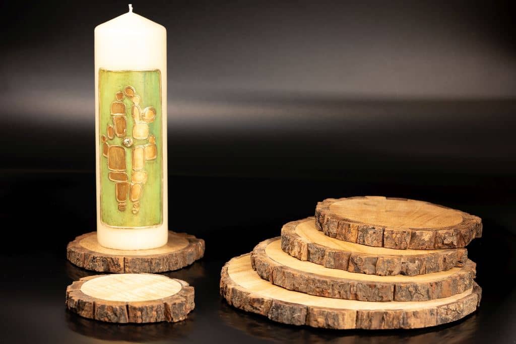 Kerzenteller / Kerzenhalter aus Holz mit Rinde Innen = 14 cm