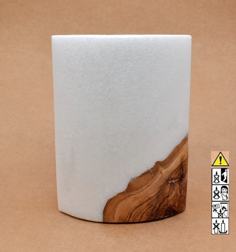 Kerze mit Holz Unikat Oval Kanten spitz 210 x 140 x 80 mm 1 x Teelicht. Jetzt in unserem Geschenke Onlineshop kaufen.