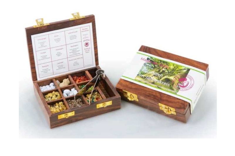 Räucherkasten für Räucherwerk zum Räuchern Räucherkasten für Räucherwerk zum Räuchern. Als Geschenk für Sie oder Ihn. Jetzt in unserem Kerzen Onlineshop kaufen.