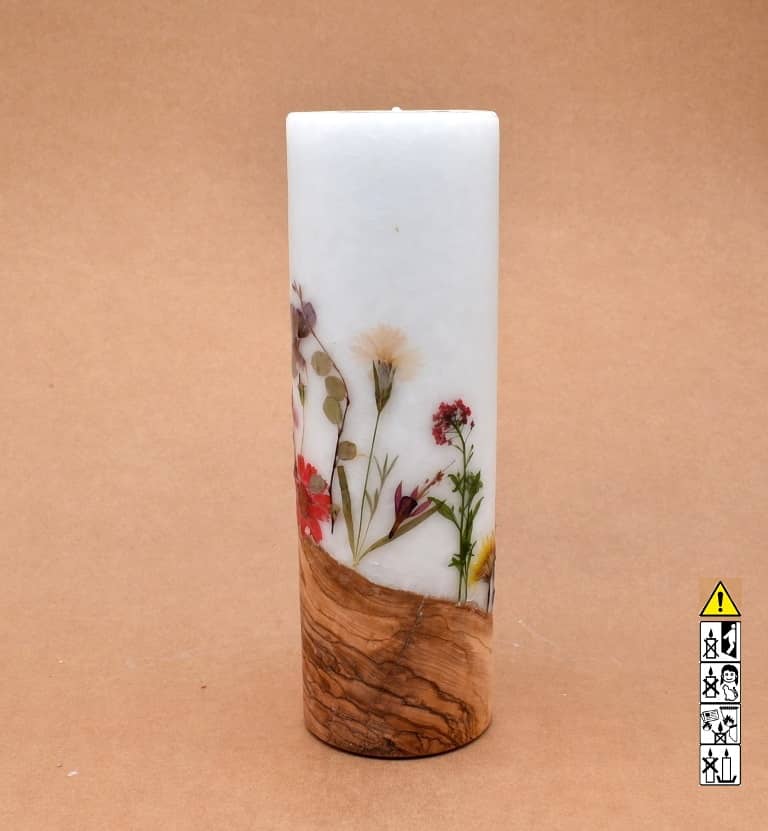 Blumendekor handgefertigt Stumpen Ø 80 x 250 mm mit Holz und Teelicht