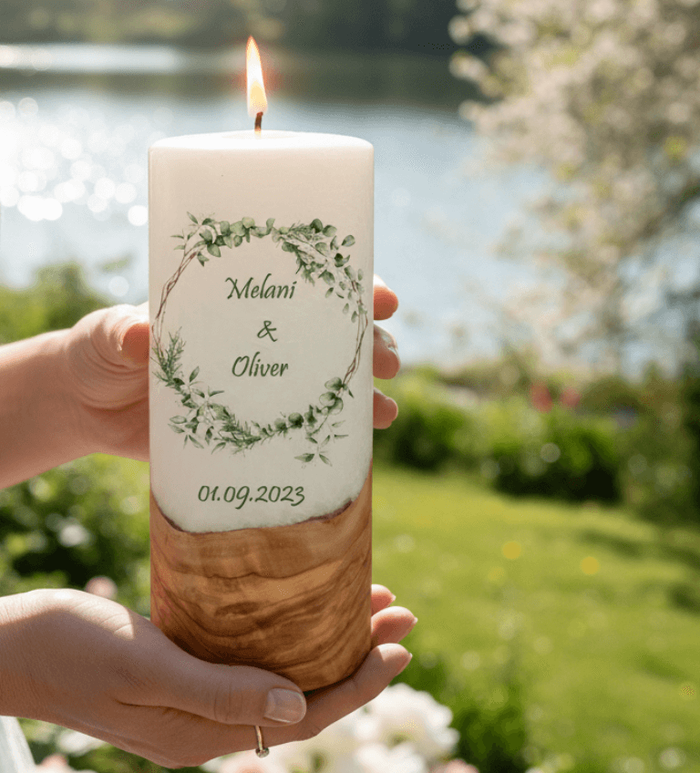 "Eukalyptuszweige" 25 cm Hochzeitskerze mit Holzelement