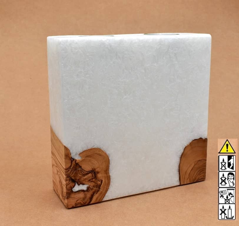 Kerze mit Holz Unikat Quader 70 x 200 x 200 mm 2 x Teelicht Nr.6. Jetzt in unserem Geschenke Onlineshop kaufen.