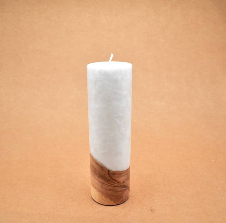 Liebliche Kerze mit Holz Unikat Rund 60 x 200 mm mit Docht Nr.: 3